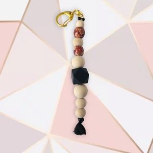 Silicone/wood bead Keychain